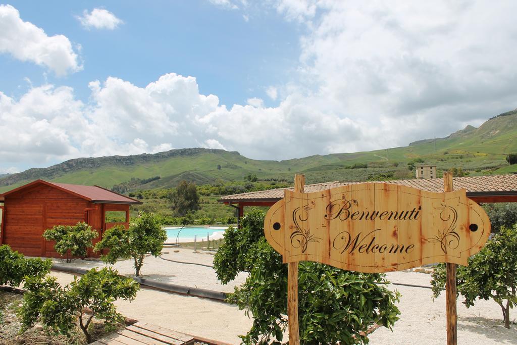 Tenuta Lanza Il Mulino Acquaviva Platani Exterior foto