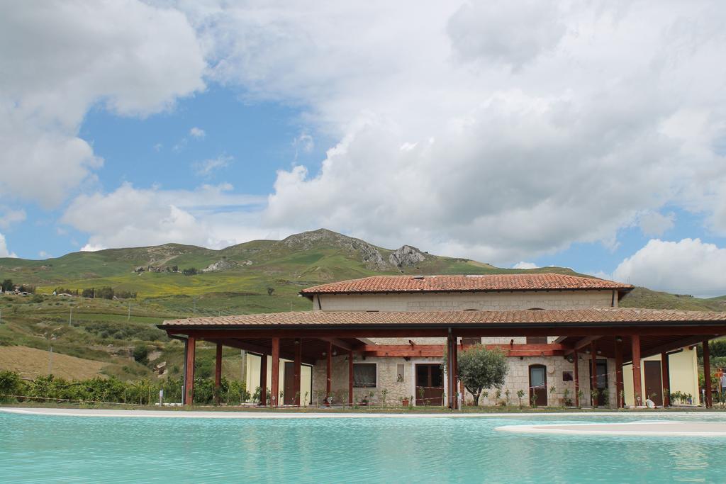 Tenuta Lanza Il Mulino Acquaviva Platani Exterior foto